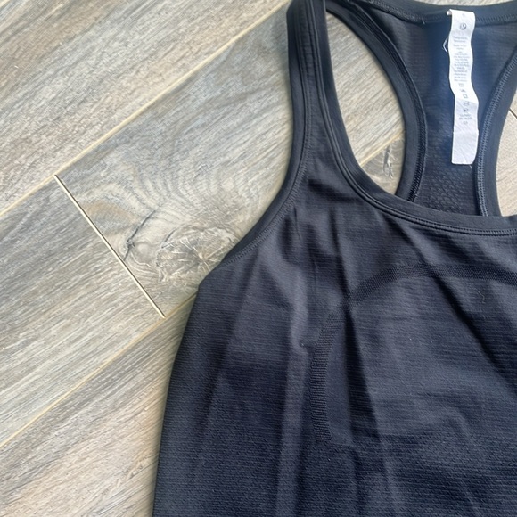 Lululemon Athletica Black Tank Top - Picture 2 of 6